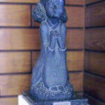 2000年　岡山市H氏邸石像