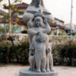 1996年　岡山県岡山市立操明小学校石像